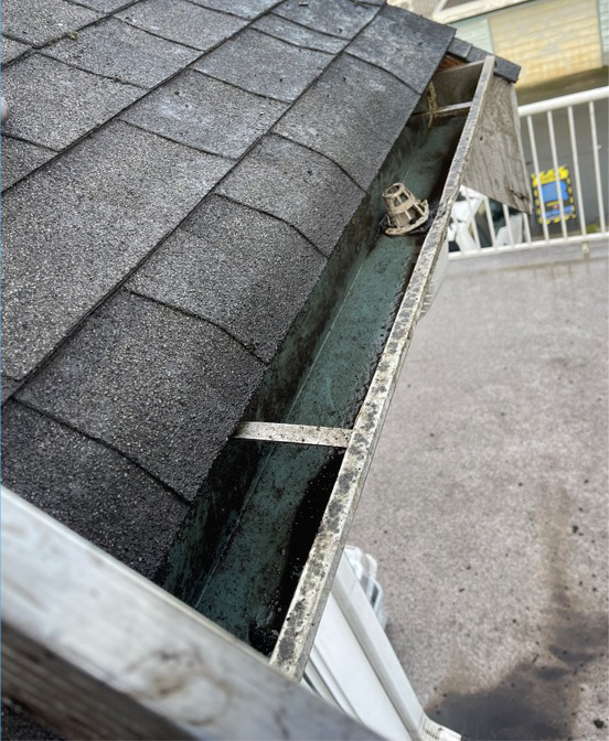 gutter cleaning – after gutter cleaning - after